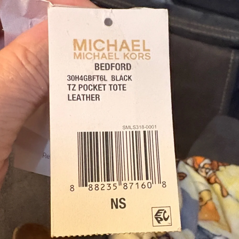 Michael Kors Black and Cream Tote - Picture 3 of 9